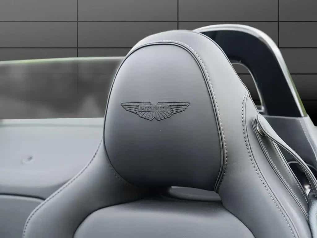 Aston Martin V8 Vantage Roadster ++NP. 283.000€++ 09/2025-photo-4