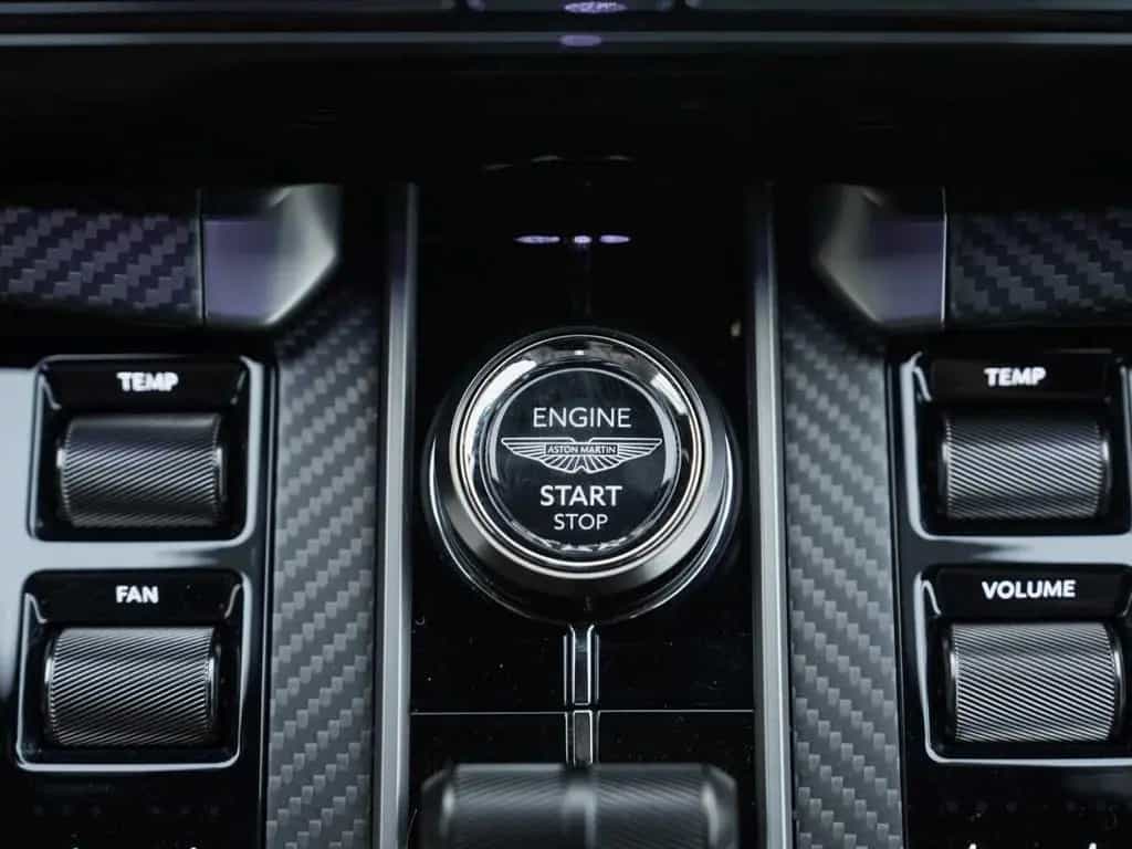 Aston Martin Vanquish Volante UVP 507.400€ 01/2026-photo-19