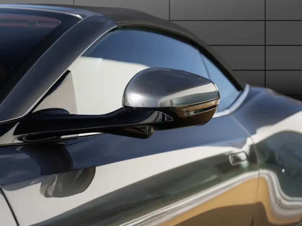 Aston Martin DB12 Volante 09/2024-photo-10