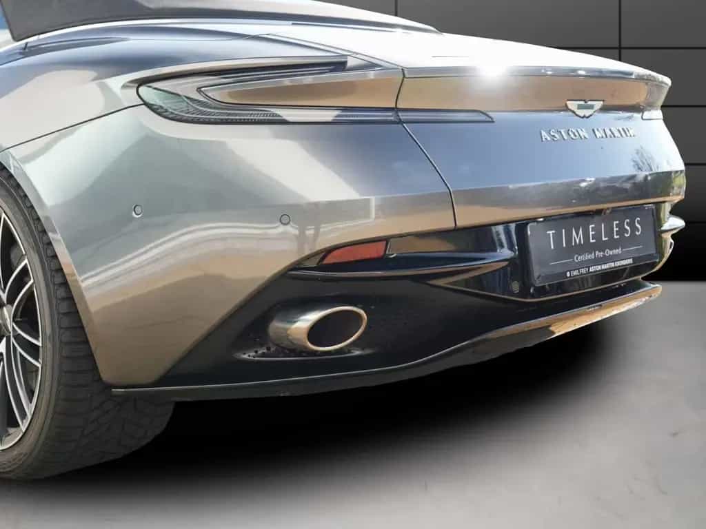 Aston Martin DB12 Volante 09/2024-photo-13