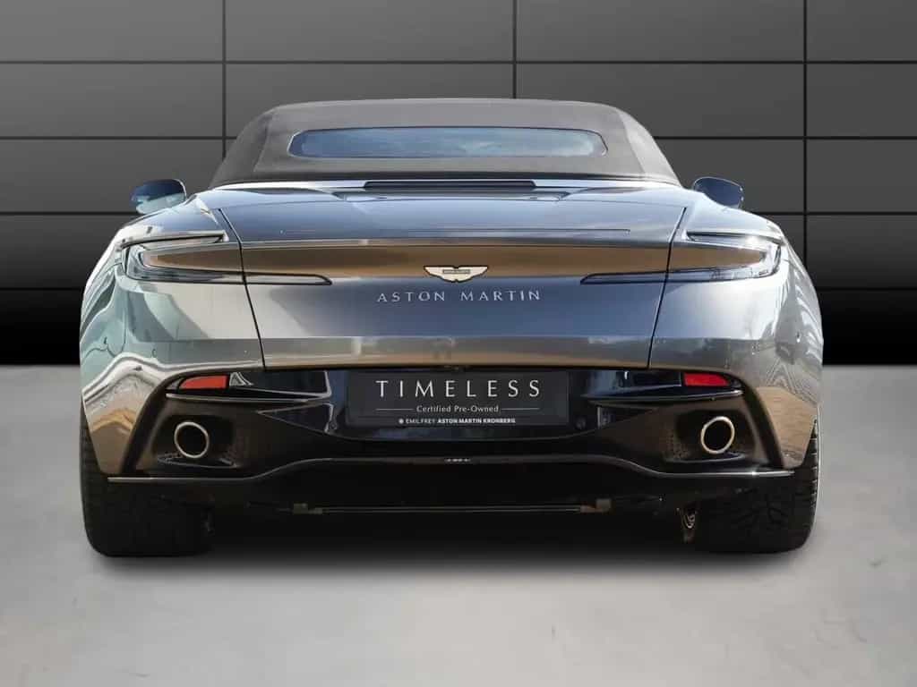 Aston Martin DB12 Volante 09/2024-photo-6