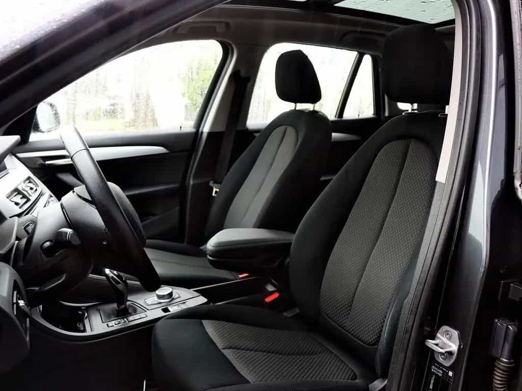 BMW X1 sDrive18i 03/2021-photo-14