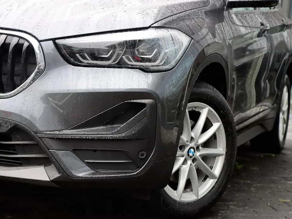 BMW X1 sDrive18i 03/2021-photo-3
