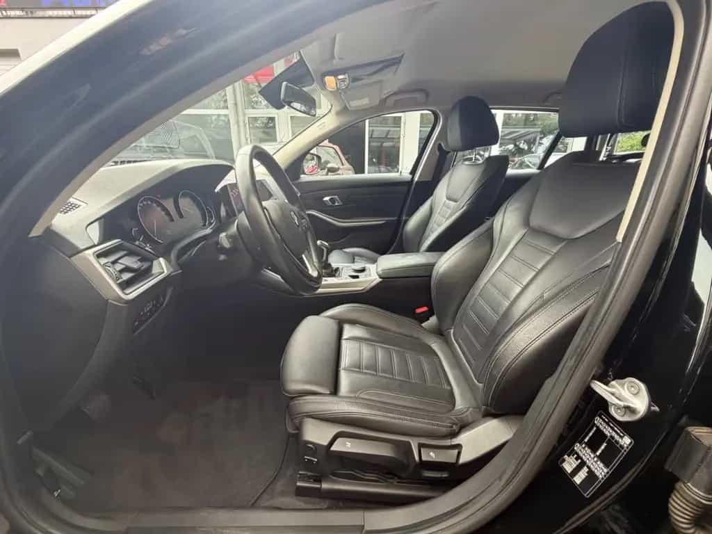 BMW 320 d Touring Advantage|LEDER|NAVI|LED|AHK|1.HAND 03/2020-photo-9
