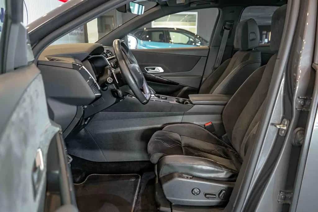 DS Automobiles DS7 (Crossback) DS7 Crossback Performance Line Nachsicht Panoram 10/2020-photo-12