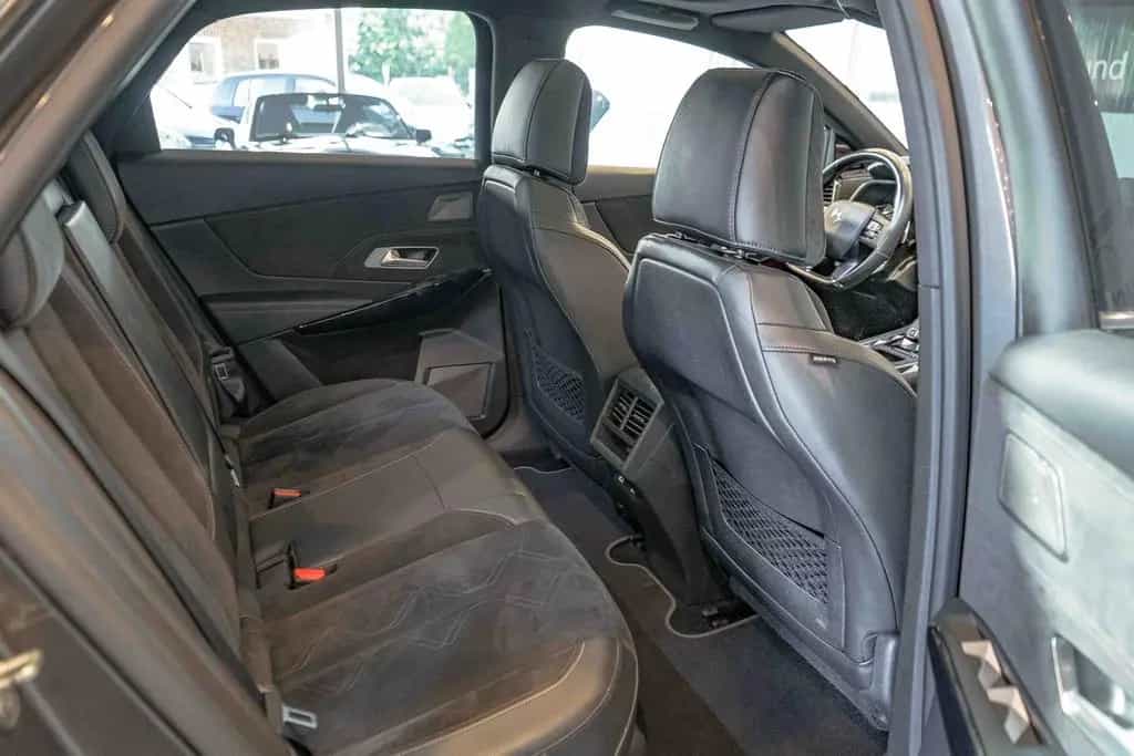 DS Automobiles DS7 (Crossback) DS7 Crossback Performance Line Nachsicht Panoram 10/2020-photo-17