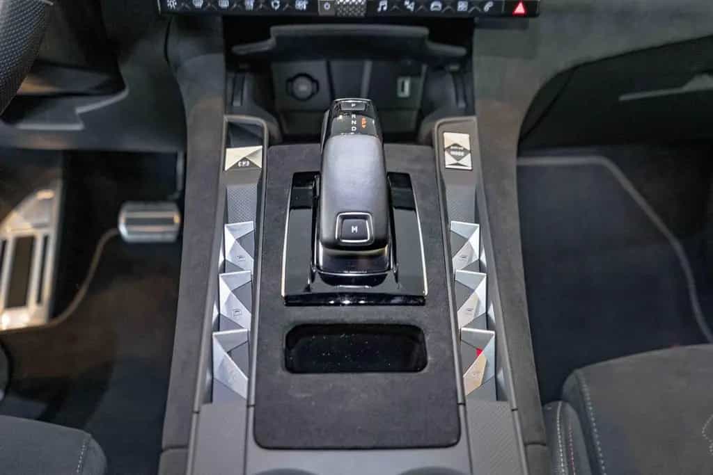 DS Automobiles DS7 (Crossback) DS7 Crossback Performance Line Nachsicht Panoram 10/2020-photo-21