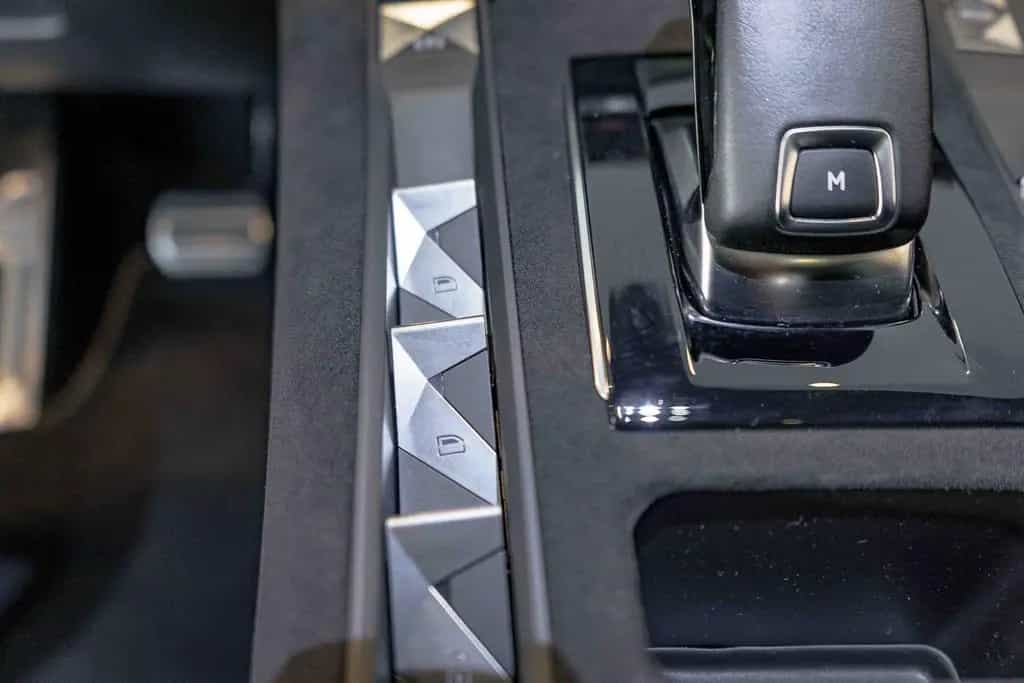 DS Automobiles DS7 (Crossback) DS7 Crossback Performance Line Nachsicht Panoram 10/2020-photo-22