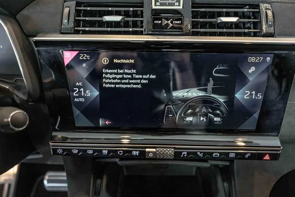 DS Automobiles DS7 (Crossback) DS7 Crossback Performance Line Nachsicht Panoram 10/2020-photo-31