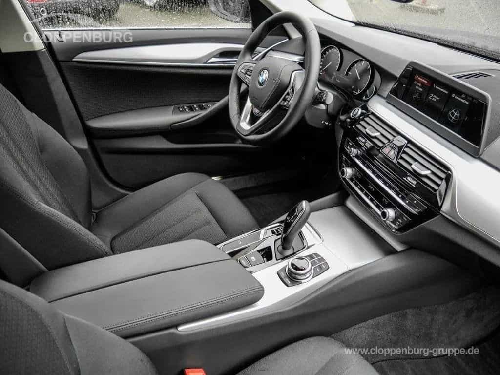 BMW 520 d Touring SHZ LHZ LED Ambiente Scheckheft BMW 10/2017-photo-10