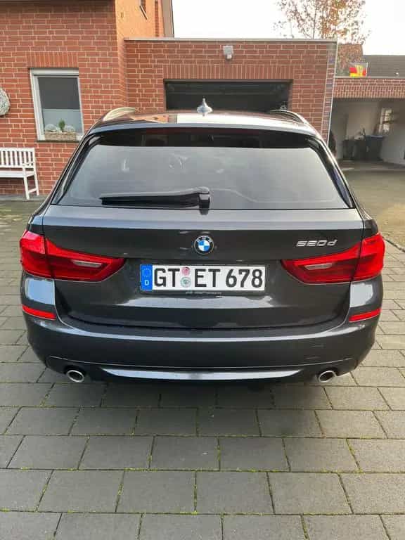 BMW 520 d Touring SHZ LHZ LED Ambiente Scheckheft BMW 10/2017-photo-5