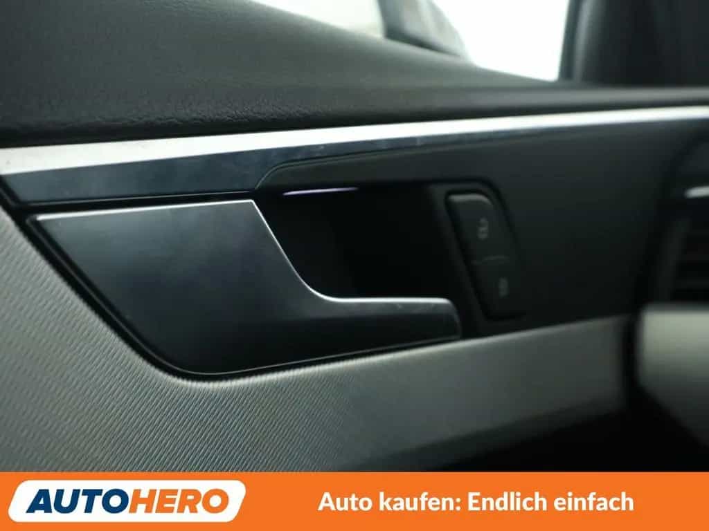 Audi A4 2.0 TFSI ultra Design *NAV*MATRIX*TEMPO*PDC* 09/2016-photo-32
