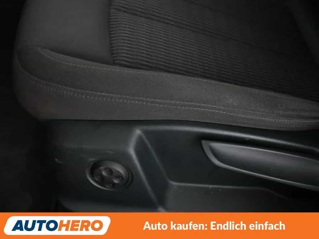 Audi A4 2.0 TFSI ultra Design *NAV*MATRIX*TEMPO*PDC* 09/2016-photo-34