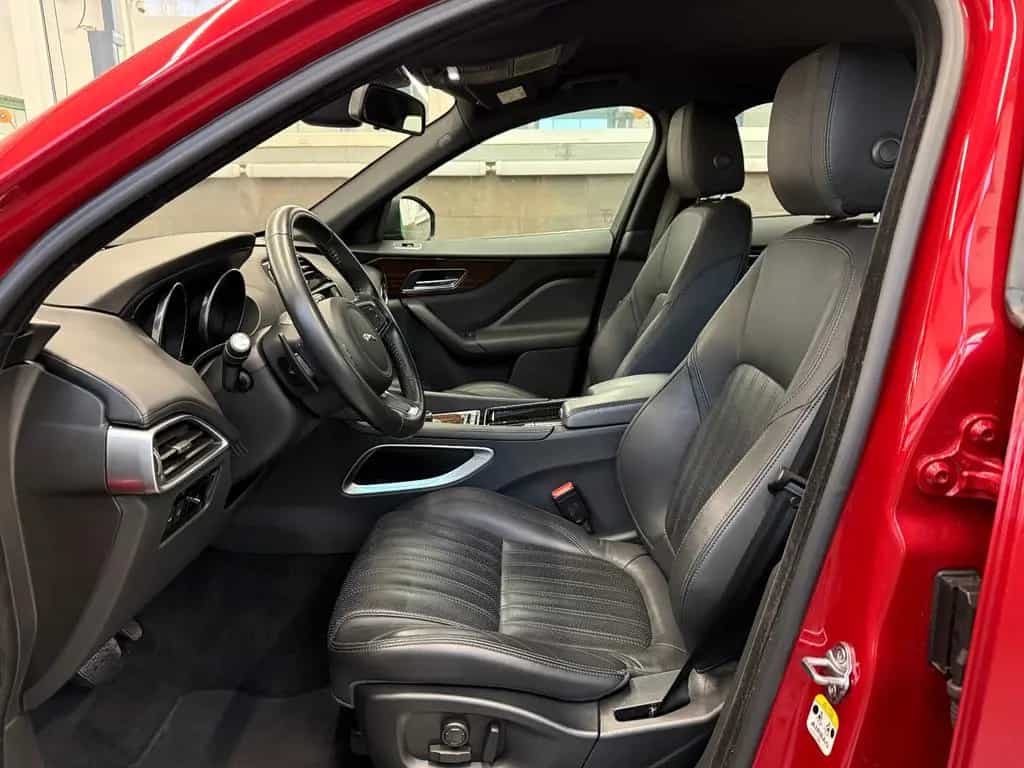 Jaguar F-Pace 5 J. Garantie NAVI LHZ 4XSHZ KAM BI-XENON 06/2017-photo-2