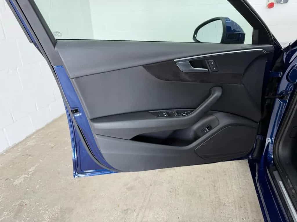 Audi A4 Avant 2.0 TDI S tronic 05/2018-photo-32