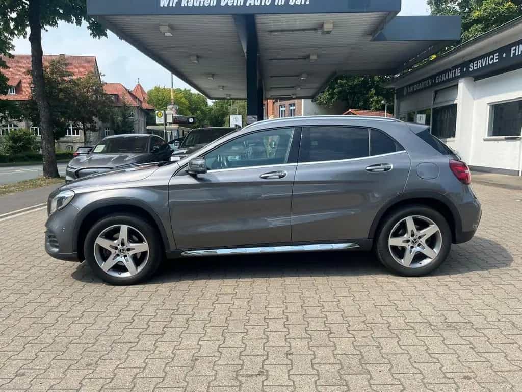 Mercedes-Benz GLA 220 GLA -Klasse 4Matic AMG Line/Tüv neu 11/2018-photo-6