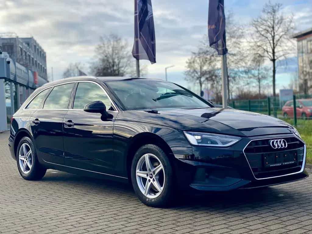 Audi A4 Avant 35 TDI Navi Leder/mono PDC Temp Navi 12/2022-photo-1