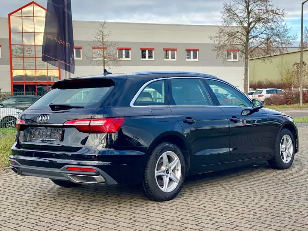 Audi A4 Avant 35 TDI Navi Leder/mono PDC Temp Navi 12/2022-photo-2