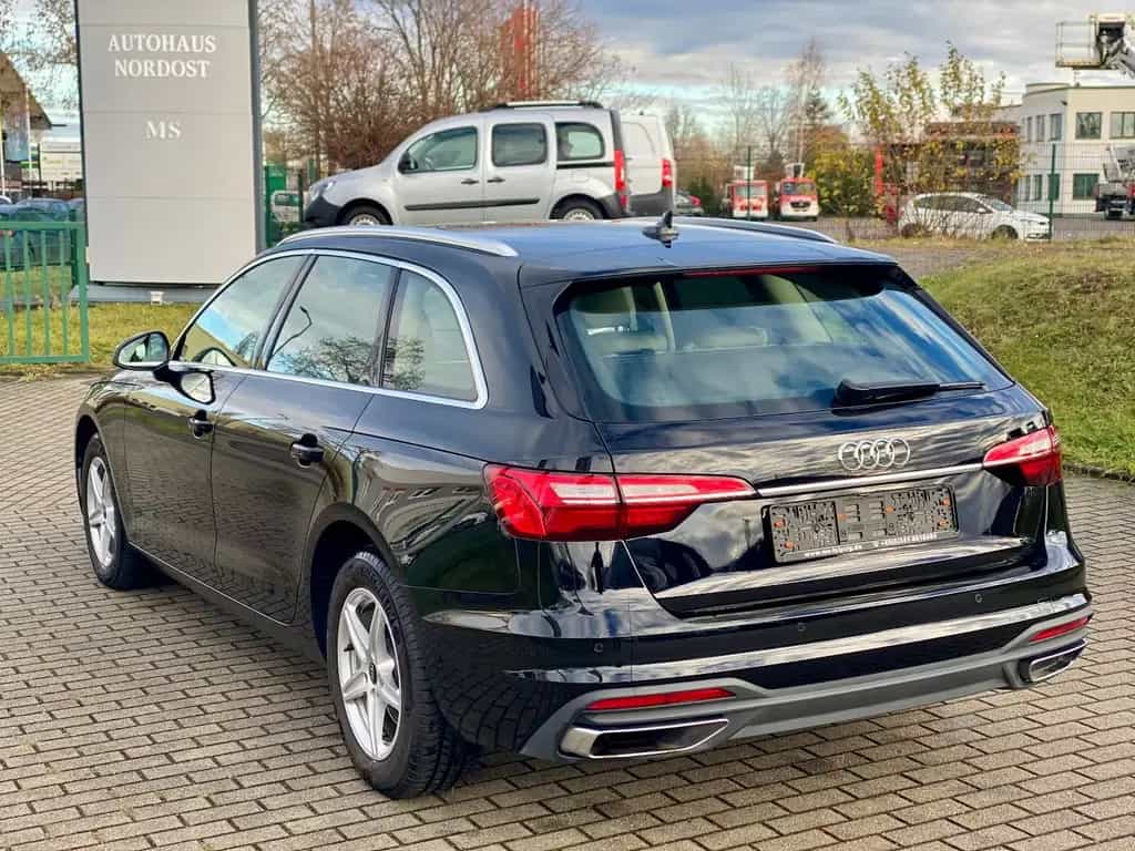 Audi A4 Avant 35 TDI Navi Leder/mono PDC Temp Navi 12/2022-photo-3