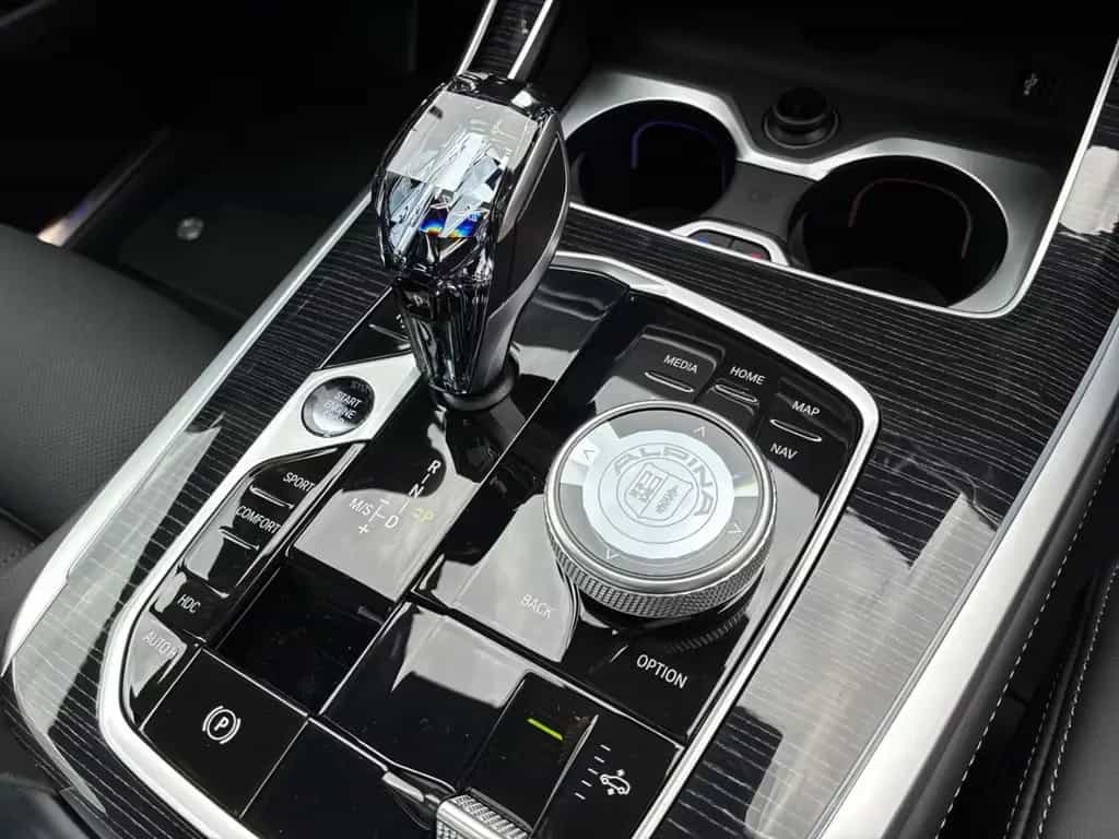 ALPINA XB7 Manufaktur Skylounge Stand-Hzg AHK DA/PA Pro null-photo-22