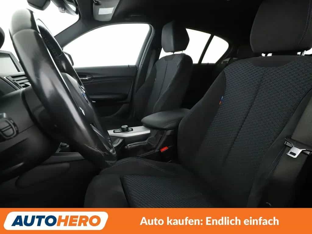 BMW 116 1er 116i M Sport Aut.*LED*TEMPO*PDC*SH*BLUETOOTH 10/2016-photo-9