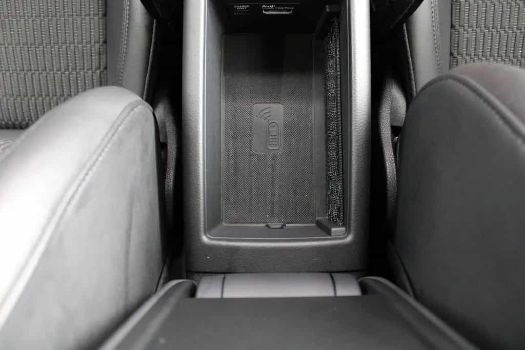 Audi A3 Sportback *Tüv&Inspektion Neu*Navi*LED* 03/2015-photo-17