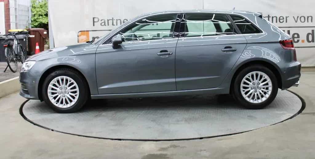 Audi A3 Sportback *Tüv&Inspektion Neu*Navi*LED* 03/2015-photo-2