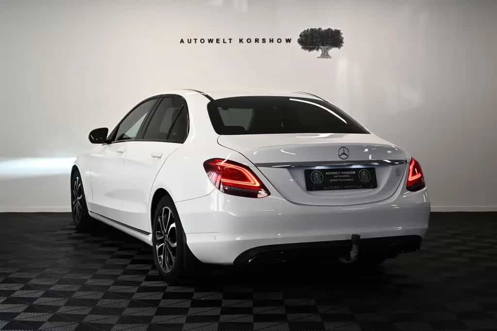 Mercedes-Benz C 220 d Avantgarde *KAMERA *2-ZONEN *DISTRONIC 05/2019-photo-9