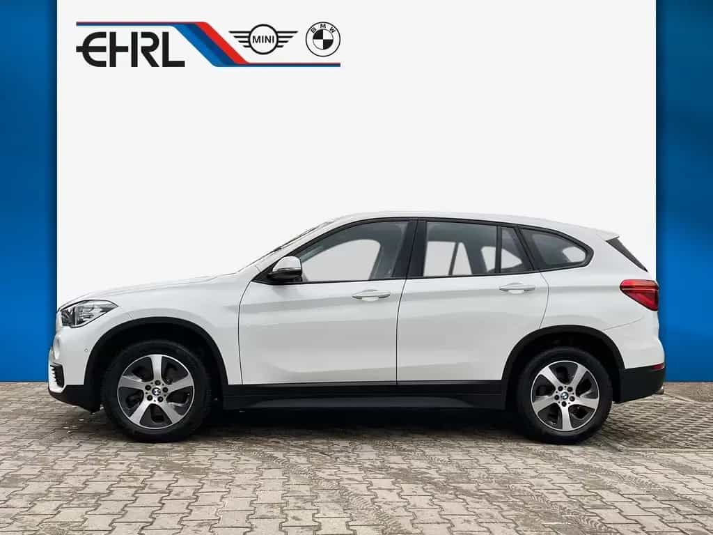 BMW X1 sDrive20i Aut. Leder Navi Sitzhzg PDC Sportsi 07/2018-photo-3