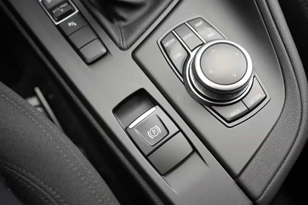 BMW X1 sDrive 20d Advantage*LED*NAVI*HARMAN*PDC*CAM* 04/2019-photo-20