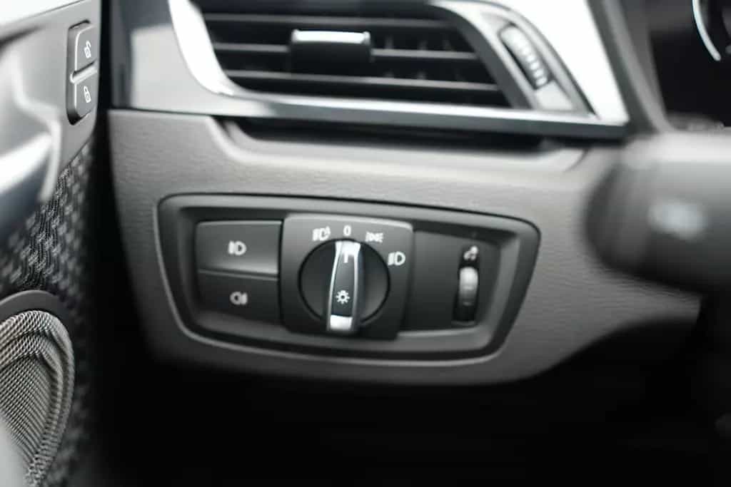 BMW X1 sDrive 20d Advantage*LED*NAVI*HARMAN*PDC*CAM* 04/2019-photo-21