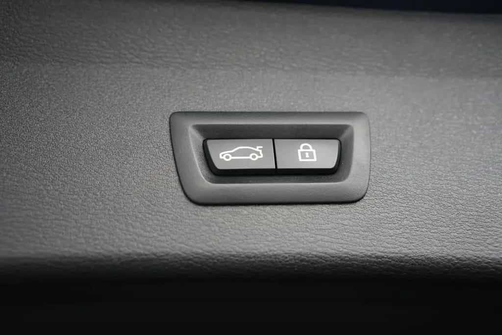 BMW X1 sDrive 20d Advantage*LED*NAVI*HARMAN*PDC*CAM* 04/2019-photo-38