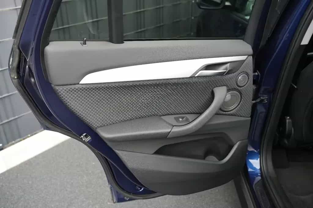 BMW X1 sDrive 20d Advantage*LED*NAVI*HARMAN*PDC*CAM* 04/2019-photo-8