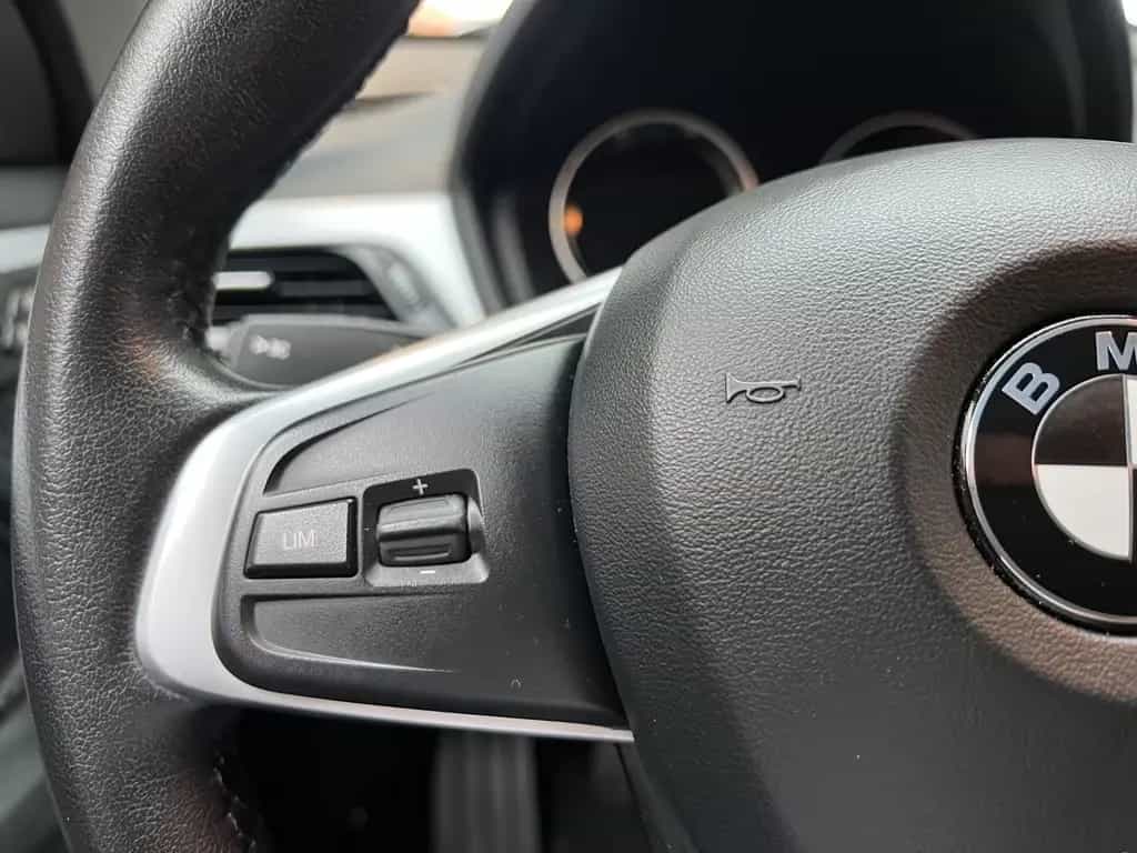 BMW X1 sDrive 18i Navi RFK LED SHZ VOLLFOLIERUNG 10/2020-photo-11