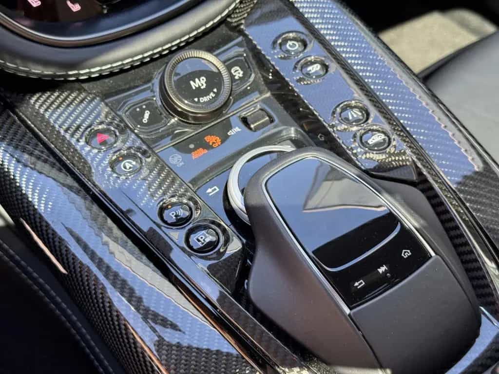 Aston Martin DBX 4.0 V8 DBX707 01/2023-photo-13