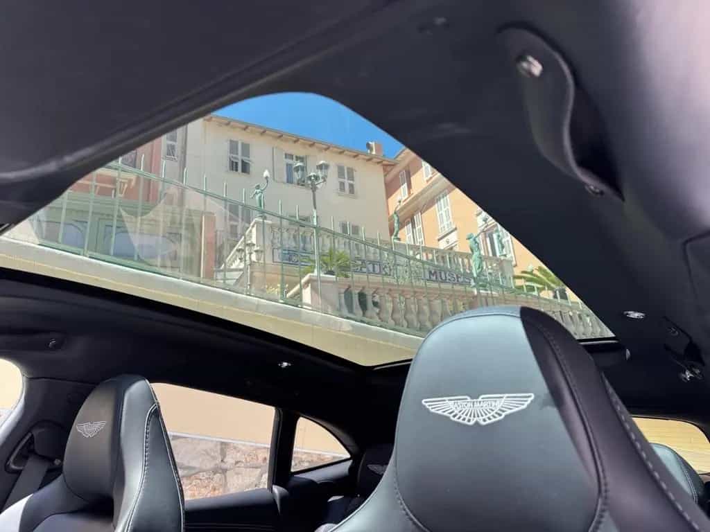 Aston Martin DBX 4.0 V8 DBX707 01/2023-photo-15