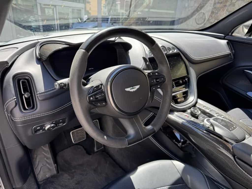 Aston Martin DBX 4.0 V8 DBX707 01/2023-photo-17