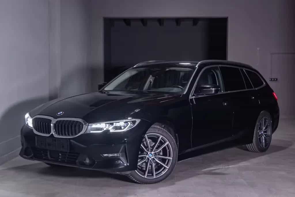 BMW 320 d Touring xDrive Sport Line HUD/Laser/Standhz 08/2020-photo-0