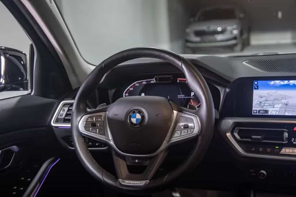 BMW 320 d Touring xDrive Sport Line HUD/Laser/Standhz 08/2020-photo-14