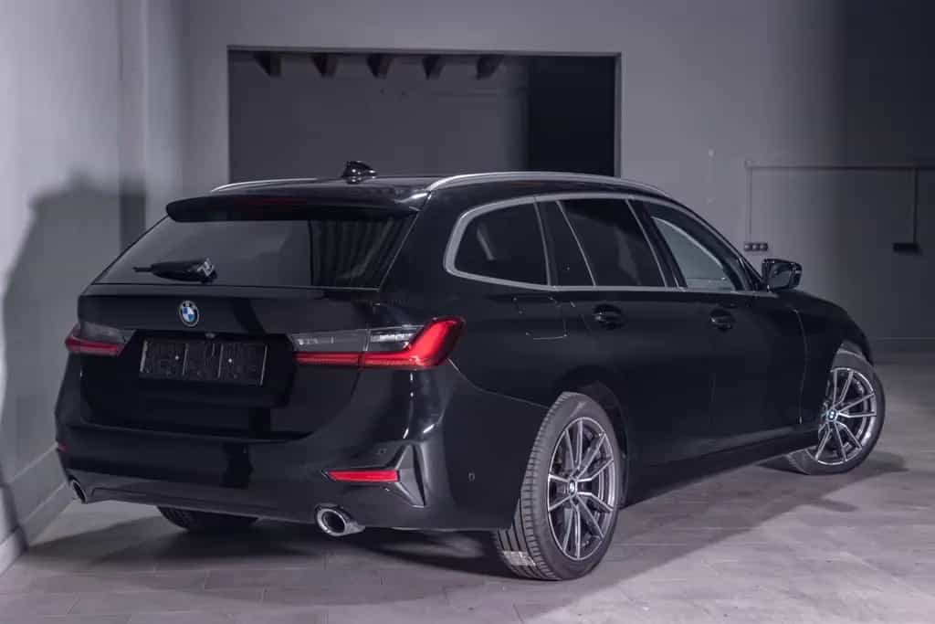 BMW 320 d Touring xDrive Sport Line HUD/Laser/Standhz 08/2020-photo-6