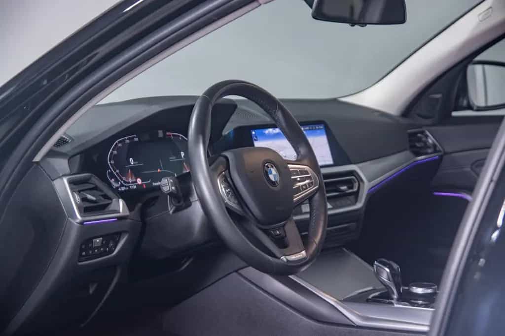 BMW 320 d Touring xDrive Sport Line HUD/Laser/Standhz 08/2020-photo-9