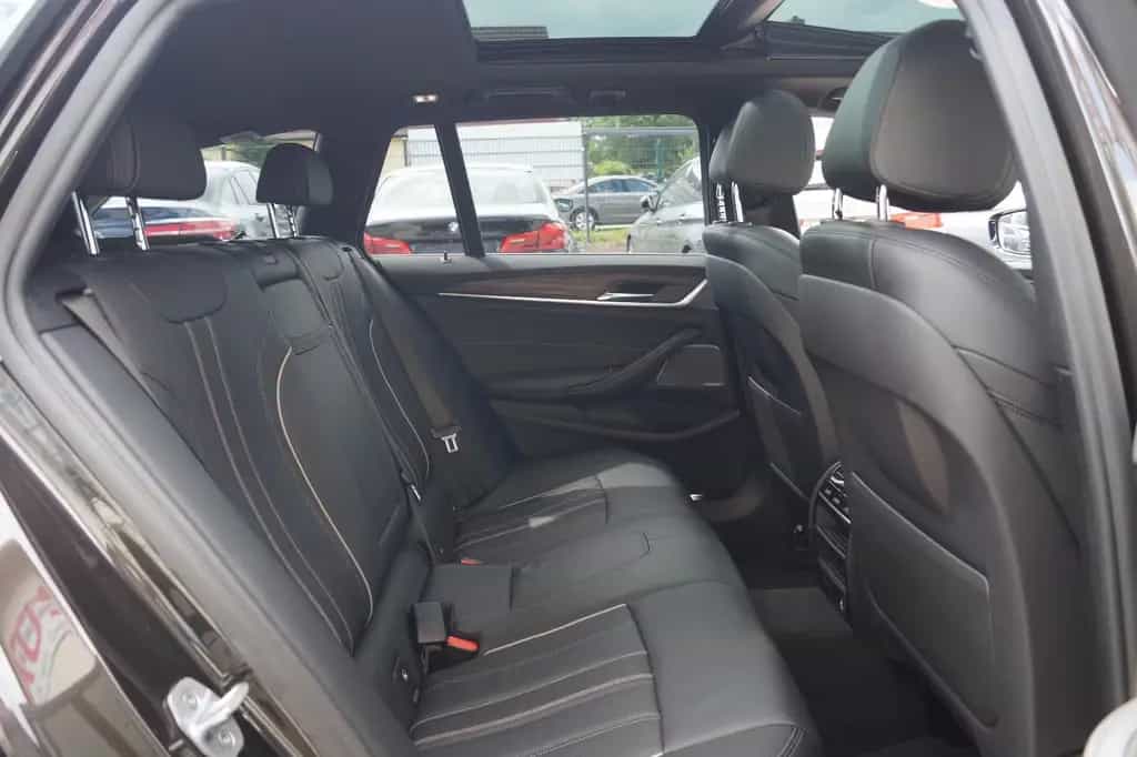 BMW 530 d xDrive touring Luxury Line Pano*AHK*Harman 07/2018-photo-20