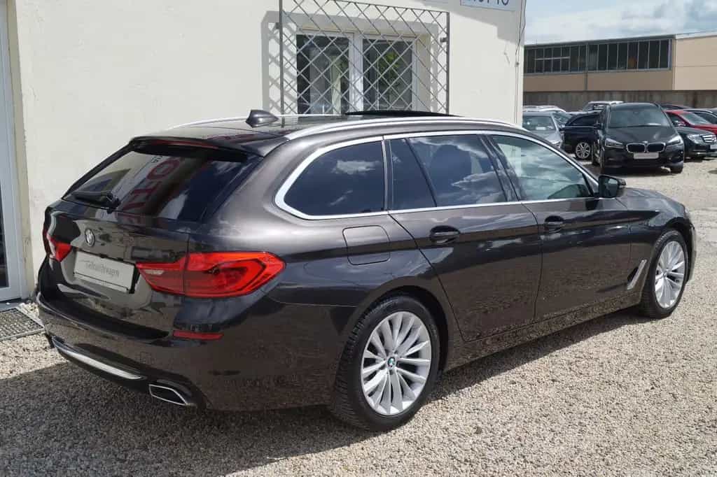 BMW 530 d xDrive touring Luxury Line Pano*AHK*Harman 07/2018-photo-6