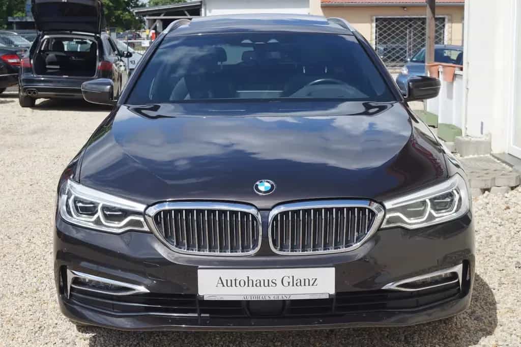 BMW 530 d xDrive touring Luxury Line Pano*AHK*Harman 07/2018-photo-9