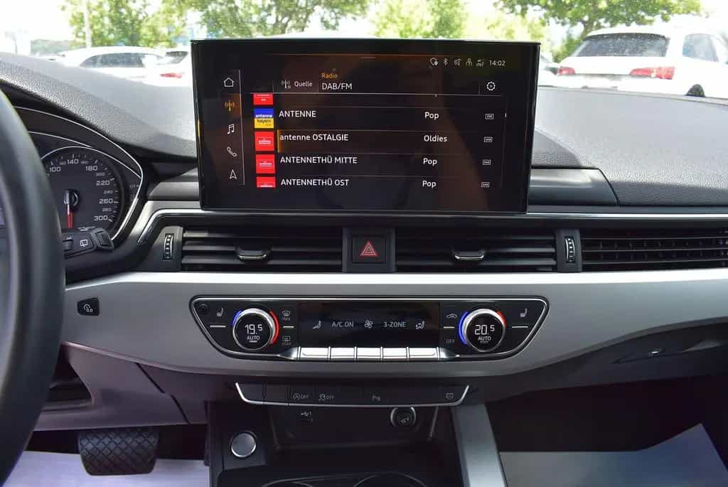 Audi A4 Avant 35 TDI S-tronic LED+ACC+Navi+Kamera+AHK 01/2024-photo-16