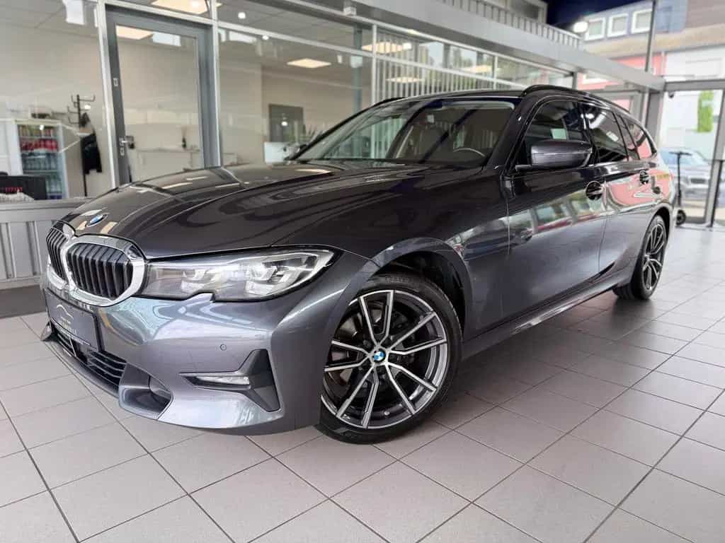 BMW 320 d Sport Line LED AHK VIRTUAL ACC AMBIENTE PDC 04/2021-photo-1