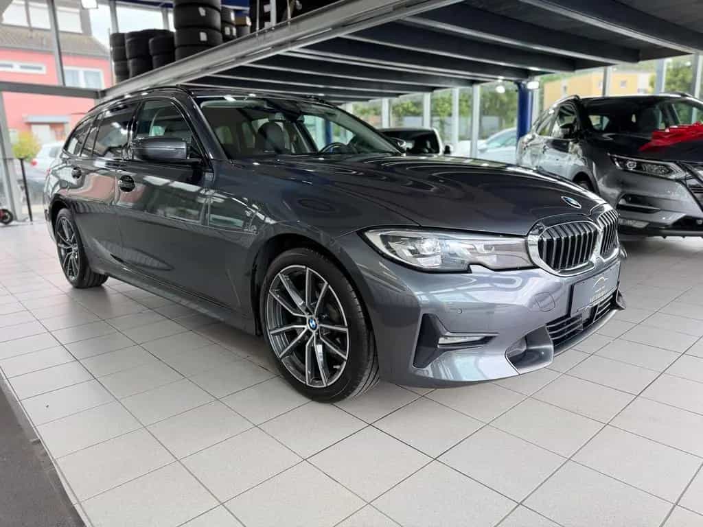 BMW 320 d Sport Line LED AHK VIRTUAL ACC AMBIENTE PDC 04/2021-photo-2