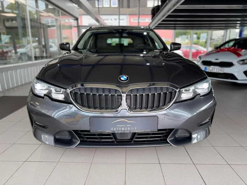 BMW 320 d Sport Line LED AHK VIRTUAL ACC AMBIENTE PDC 04/2021-photo-3