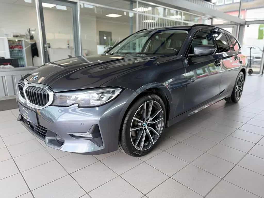 BMW 320 d Sport Line LED AHK VIRTUAL ACC AMBIENTE PDC 04/2021-photo-4