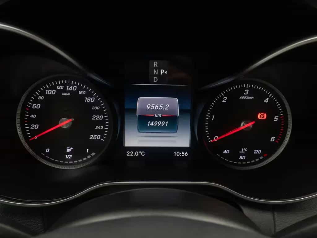 Mercedes-Benz C 250 BlueTec PDC AHK Tempomat HiFi LED Businnes 08/2015-photo-38